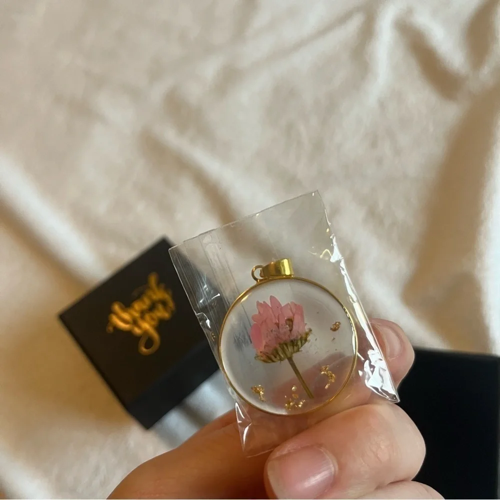 New Gold dried flower pendant necklace charm